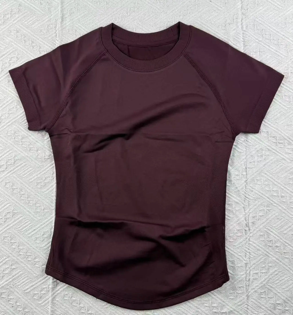 New Four Seasons 2-piece Sports Set Short Sleeve Round Neck Seamless Indoor Yoga Top Boxing Fitness Running Shorts Sports Set