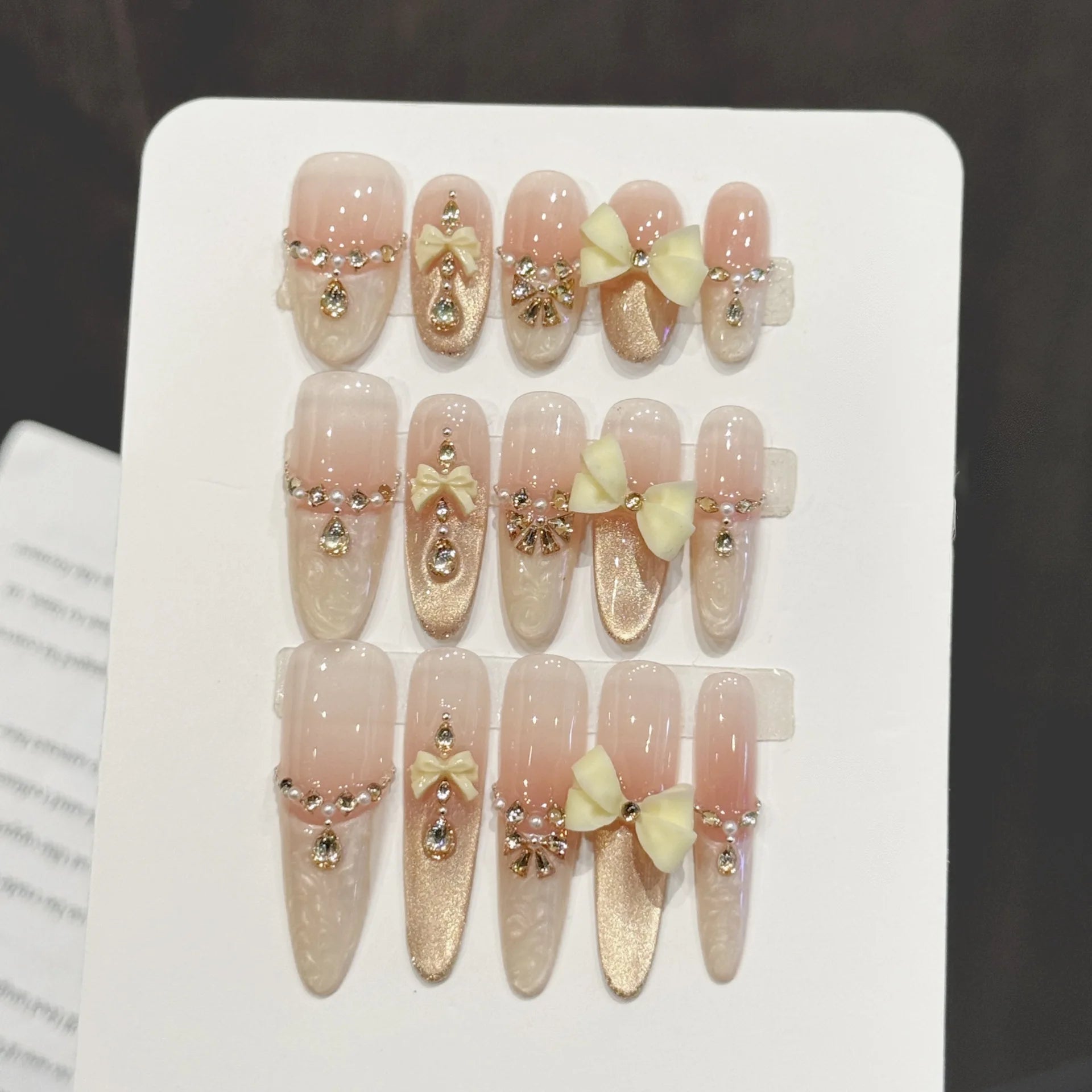 10pcs Handmade Press On Nails Light Luxury Cat's Eye Fake Nails Long French Tip Wearable 3D Bow Diamond Decor Almond False Nails