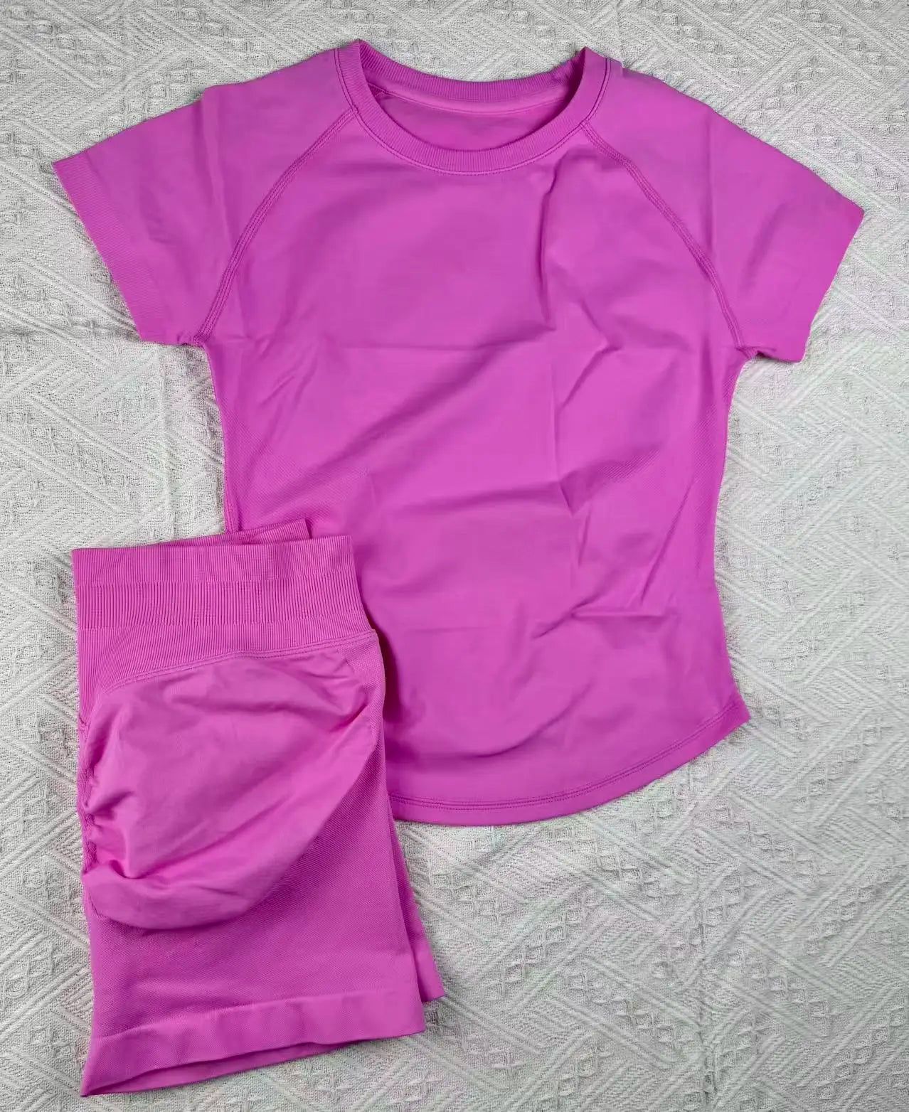 New Four Seasons 2-piece Sports Set Short Sleeve Round Neck Seamless Indoor Yoga Top Boxing Fitness Running Shorts Sports Set