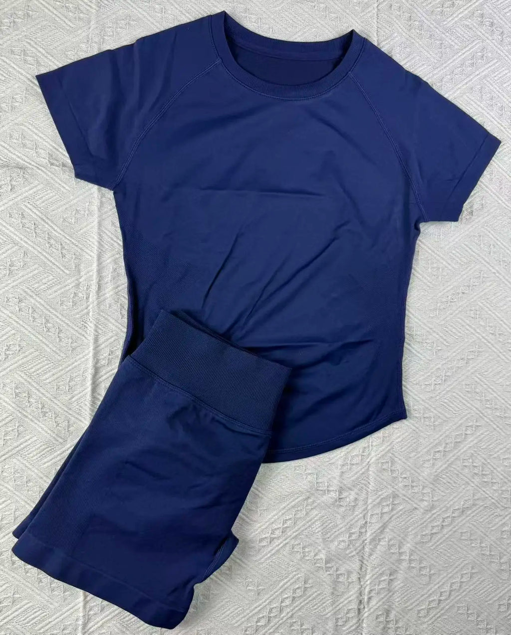 New Four Seasons 2-piece Sports Set Short Sleeve Round Neck Seamless Indoor Yoga Top Boxing Fitness Running Shorts Sports Set